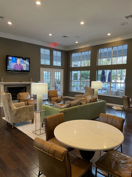 Building Photo - Huntington Lakes Apartments