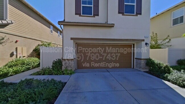 Building Photo - 6620 Calle Koral