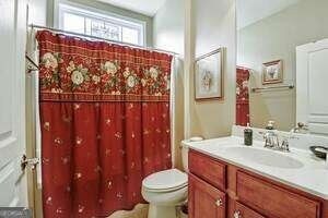 Building Photo - 232 Begonia Ct