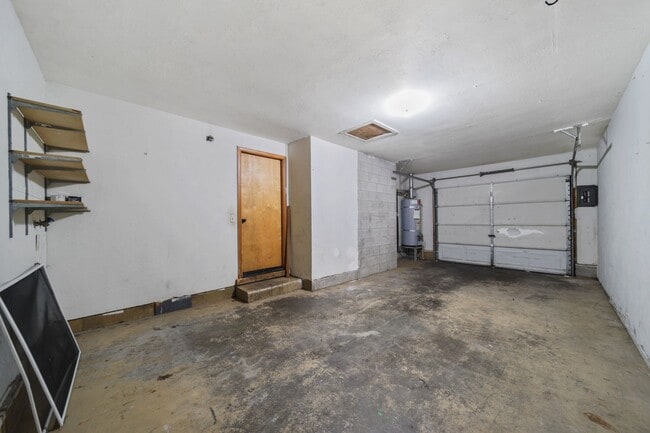 Building Photo - 4218 6th Ave NE