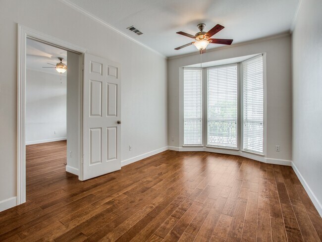 2nd Bedroom/office - 6318 Richmond Ave