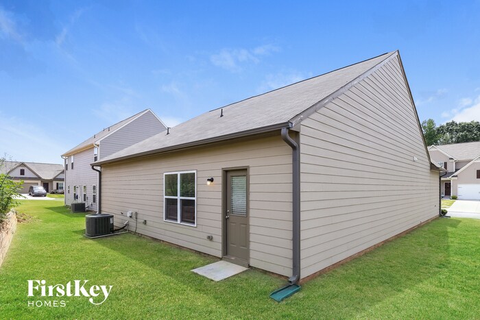 Building Photo - 100 Darling Ln