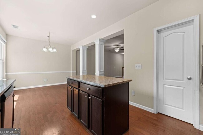 Building Photo - 2365 Bellyard Dr