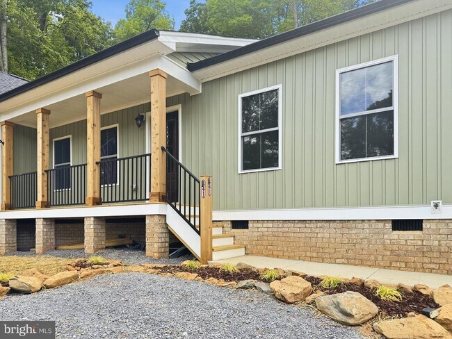 Building Photo - 441 High Top Rd