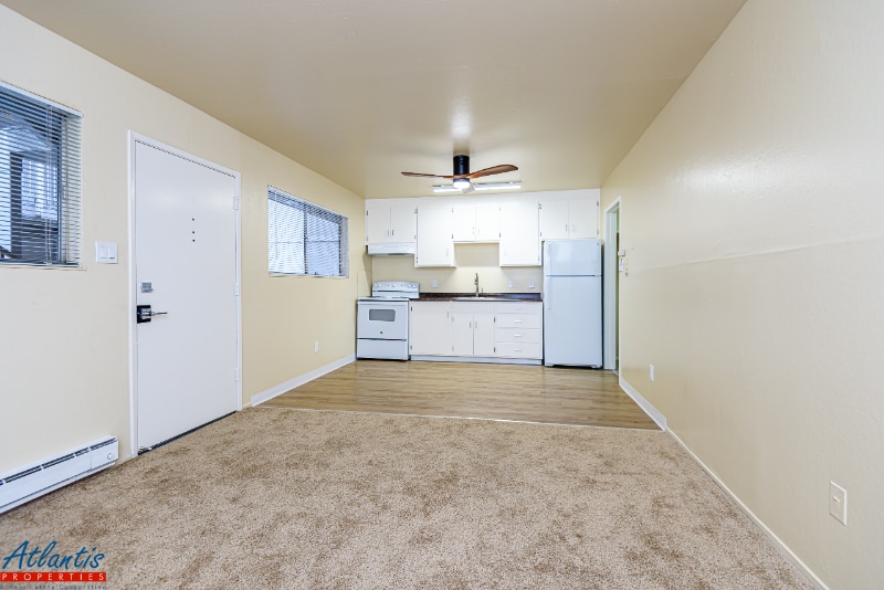 Building Photo - 555 S 10th St