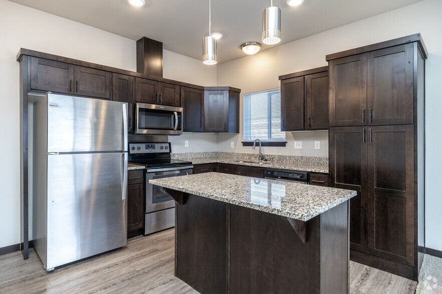 2BR, 2.5BA - 1,190SF - Kitchen - Falcon Heights Townhomes