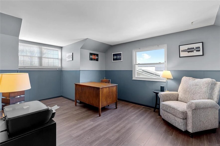 Upstairs Bedroom 2 - 5 Gloria Ln