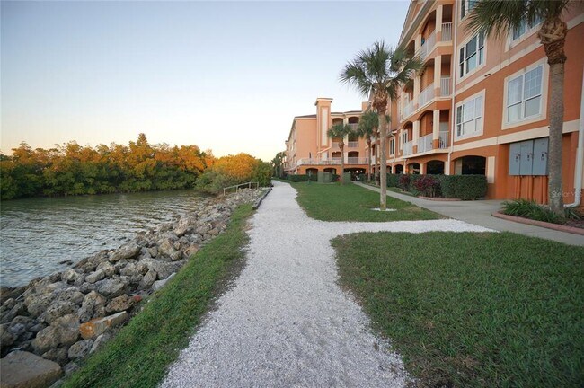 Building Photo - 5000 Culbreath Key Way