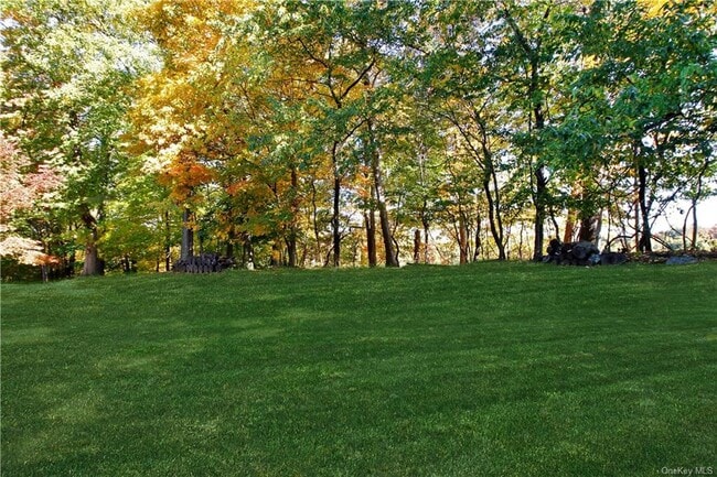 Building Photo - 55 Boulder Ridge Rd