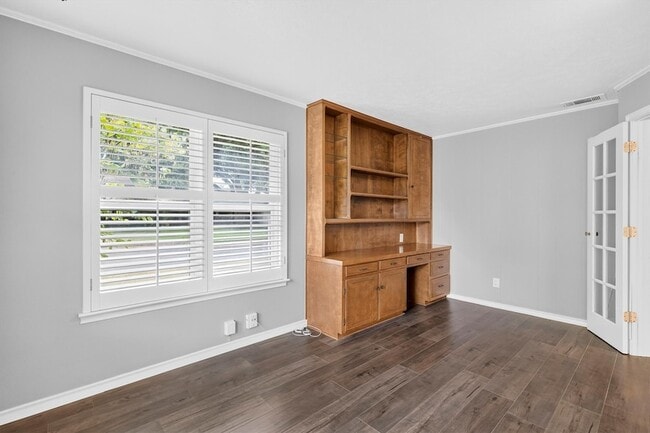 Building Photo - 11143 Joymeadow Dr