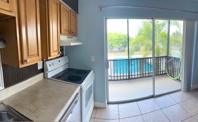 Building Photo - 1560 Colonial Blvd