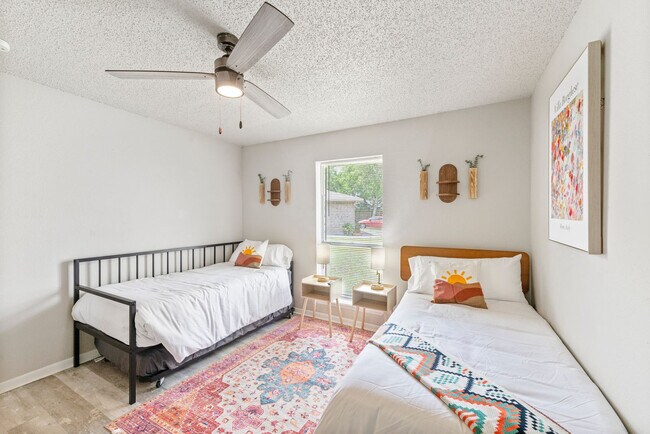 Building Photo - 11906 Blueridge Mountains Dr