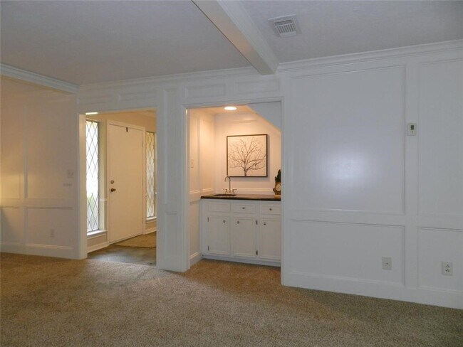Building Photo - 9403 Oxted Ln