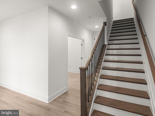 Building Photo - 14920 Dispatch St