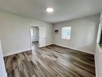 Building Photo - 962 NW 6th St