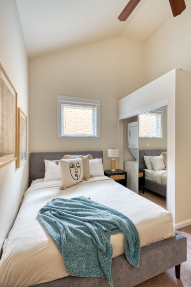 Building Photo - 1415 NW 19th Ave