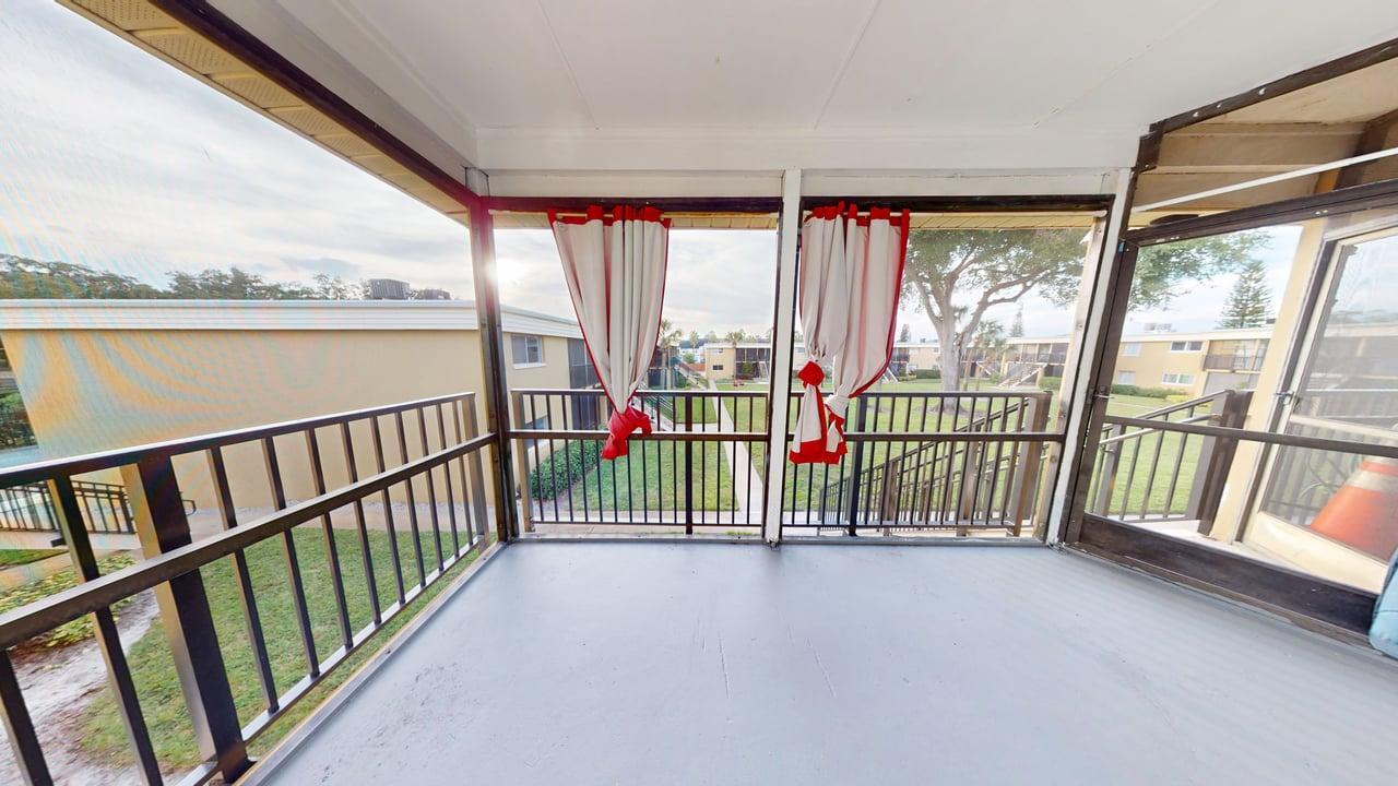 Building Photo - 1000 Lake of the Woods Blvd