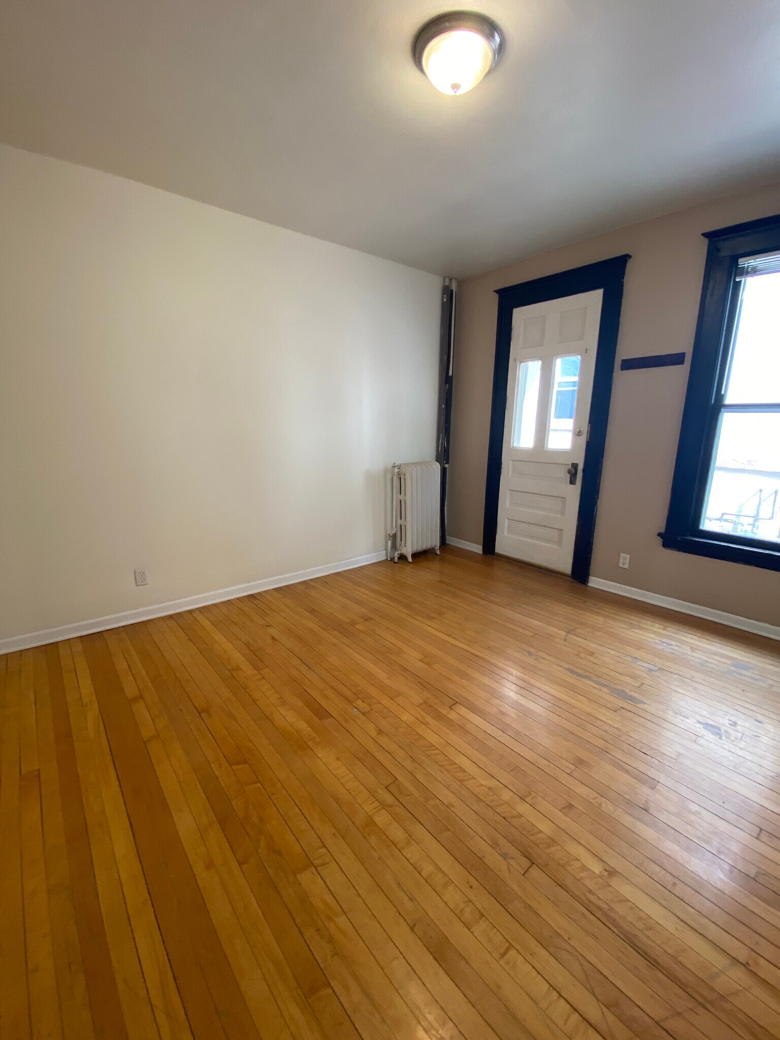 Building Photo - 24 N Butler St