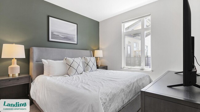 Building Photo - 2900 4th Ave NW