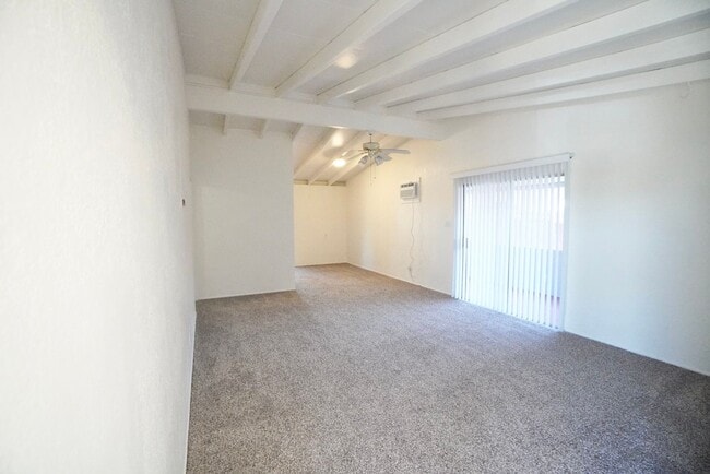 Building Photo - 6548 Stoneman Dr