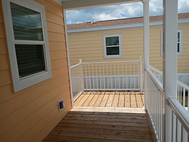 Building Photo - 38 Lily Dr