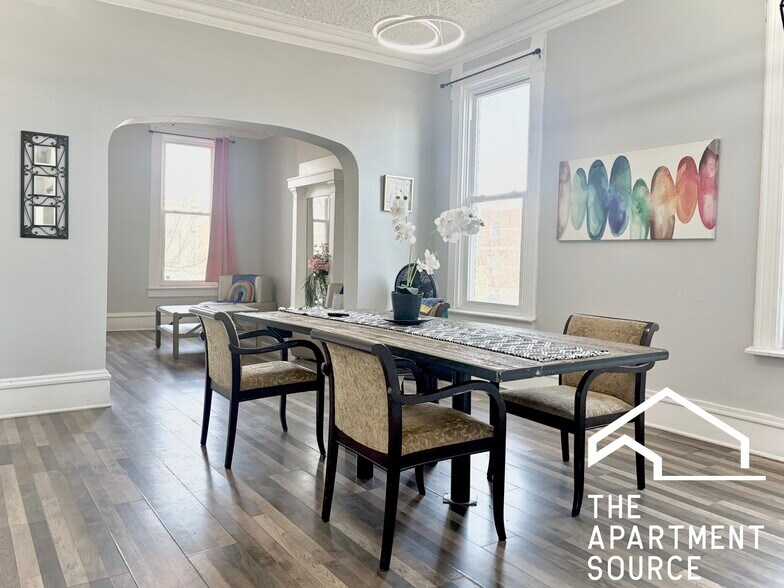 Building Photo - 2937 W Jackson Blvd