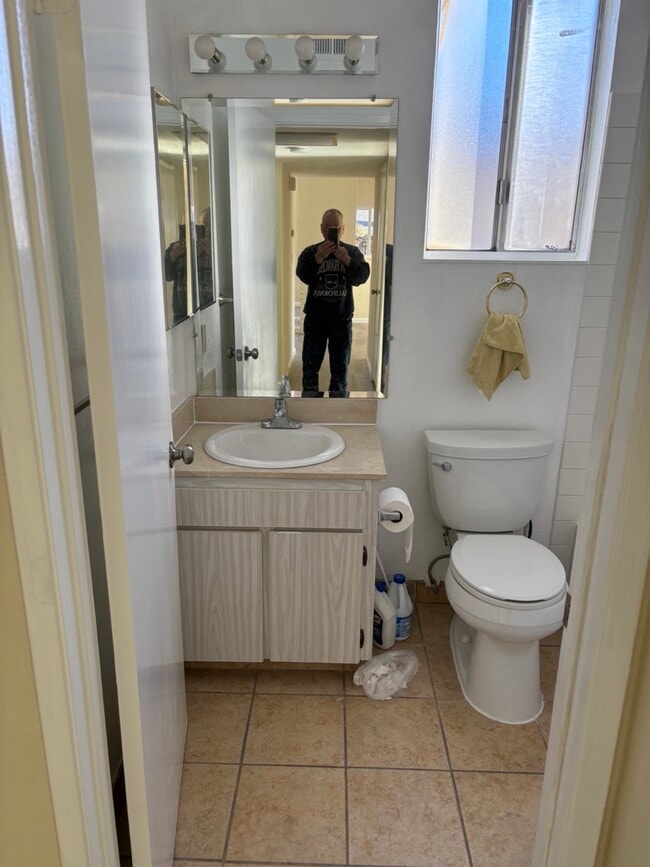 Building Photo - 3238 Colusa St