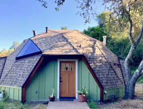 Building Photo - 700 Enos Ln