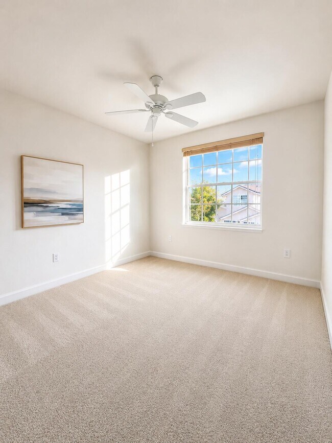 Building Photo - 6560 Villa Sonrisa Dr