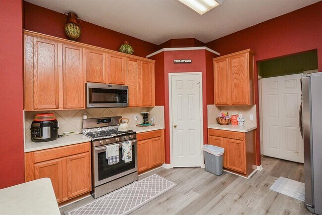 Building Photo - 24810 Sageford Ct