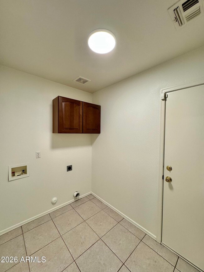 Building Photo - 8548 E Laguna Azul Ave