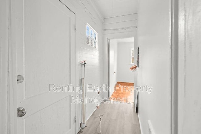 Building Photo - 2712 24th Street Ensley