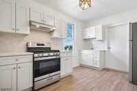 Building Photo - 60 Union Ave