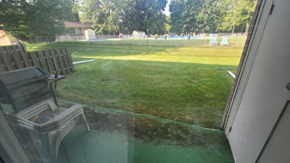 Building Photo - 7 Belfast Dr