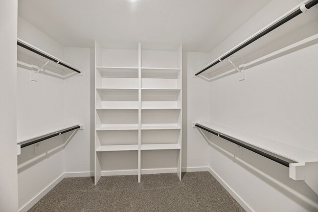 Building Photo - AVAILABLE NOW! 3 BEDROOM TRIPLEX  LOCATED ON 1-ACRE LOT IN MIDLOTHIAN, TX!