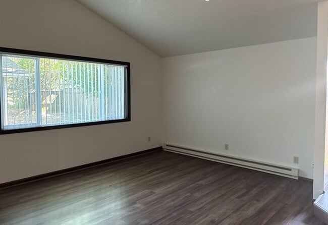 Building Photo - 4504-4506 Campbell Dr SE