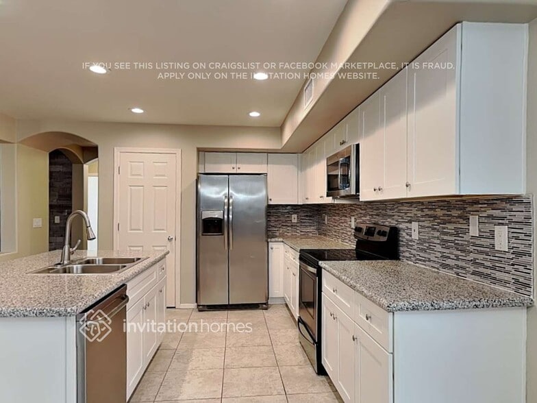 Building Photo - 2598 W Bow Ct