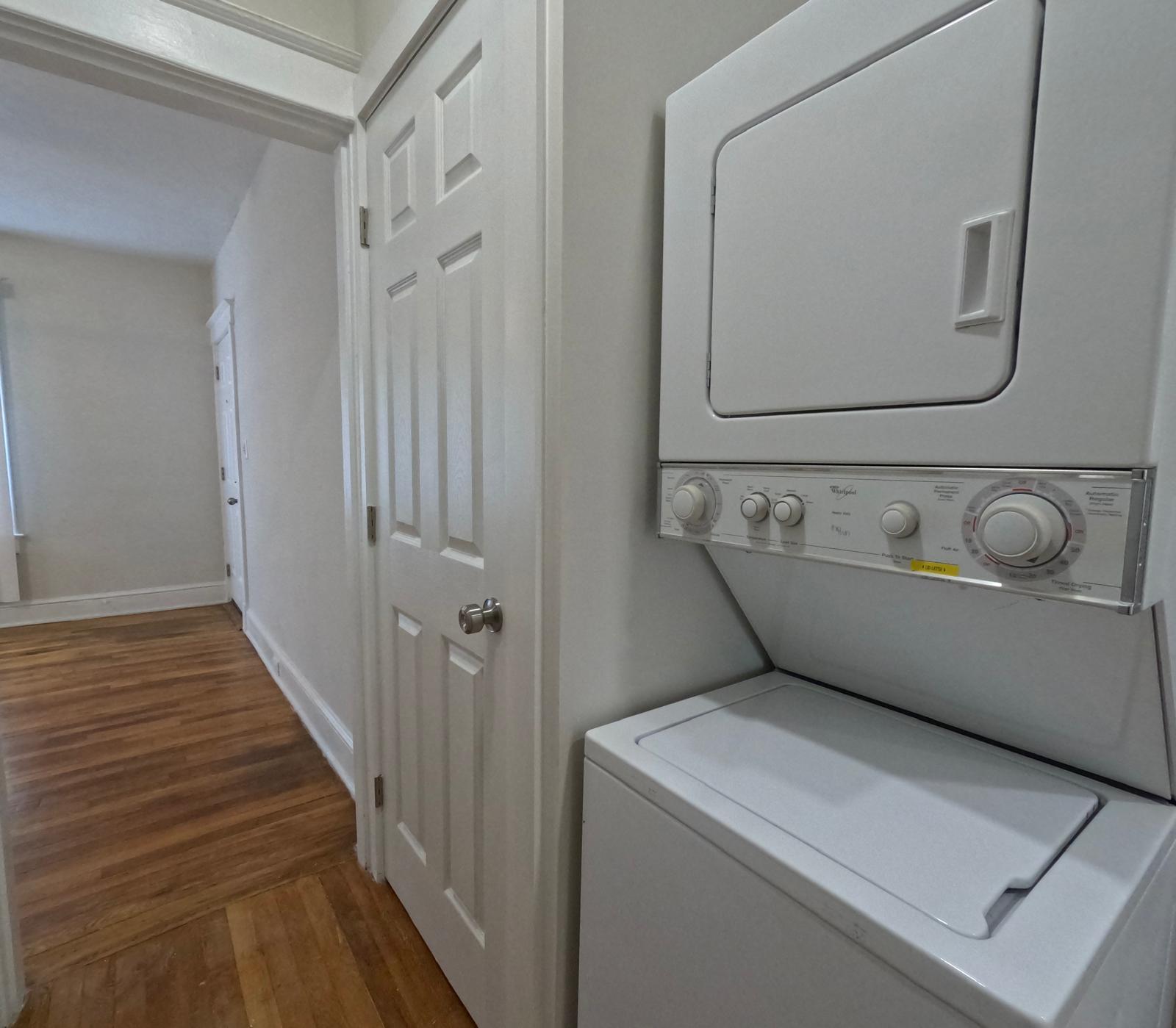 Building Photo - 4317 River Rd NW