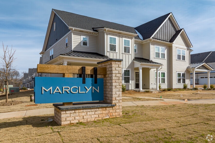 Marglyn at Matthews - Marglyn Matthews