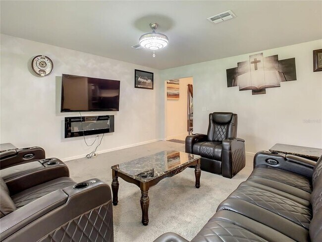 Building Photo - 30344 Marquette Ave