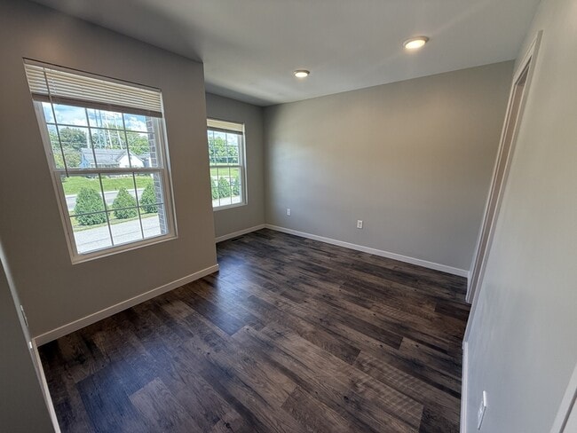 Building Photo - 211 Terrace Dr