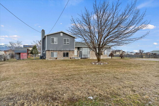 Building Photo - 4966 S 5100 W St