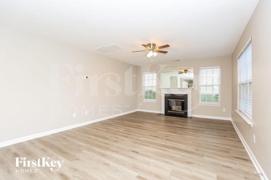 Building Photo - 4117 Pineorchard Pl