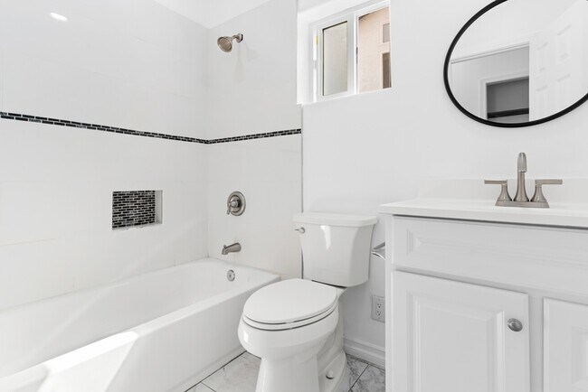 Building Photo - 44735 Johnston Dr