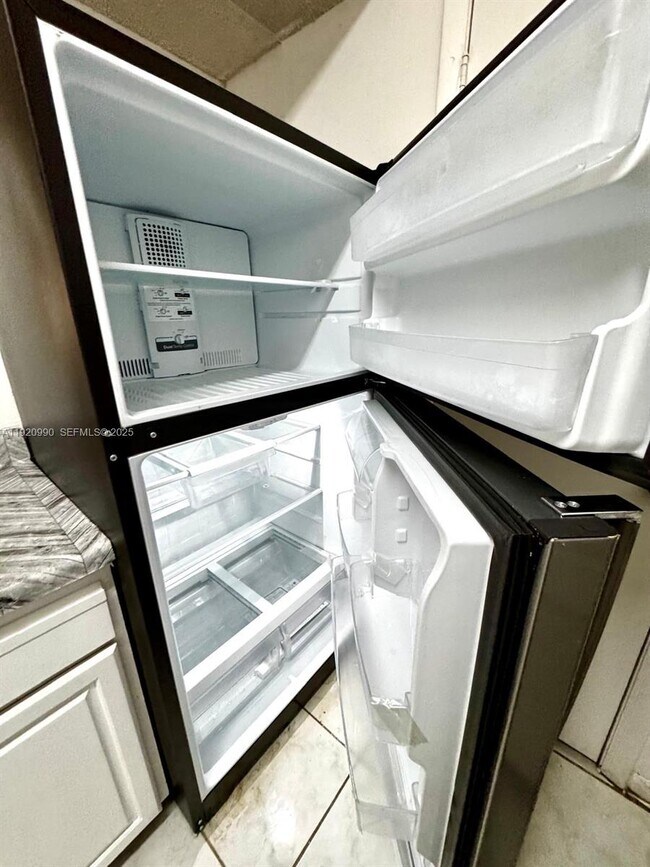 Building Photo - 4341 W McNab Rd