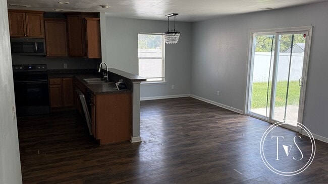 Building Photo - RATE DROP ALERT! (was $3000/month) and SUM...