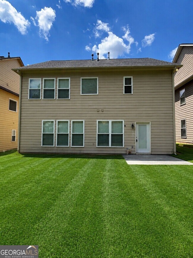 Building Photo - 3537 Harvest Ridge Ln NE