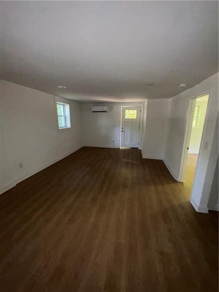 Building Photo - 6632 Stark Ct