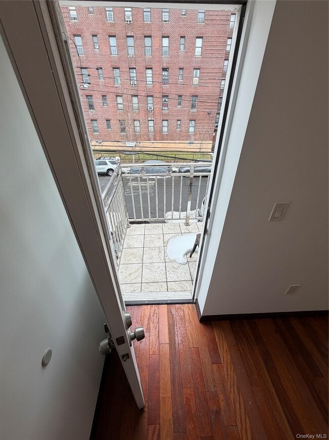 Building Photo - 190-18 Woodhull Ave