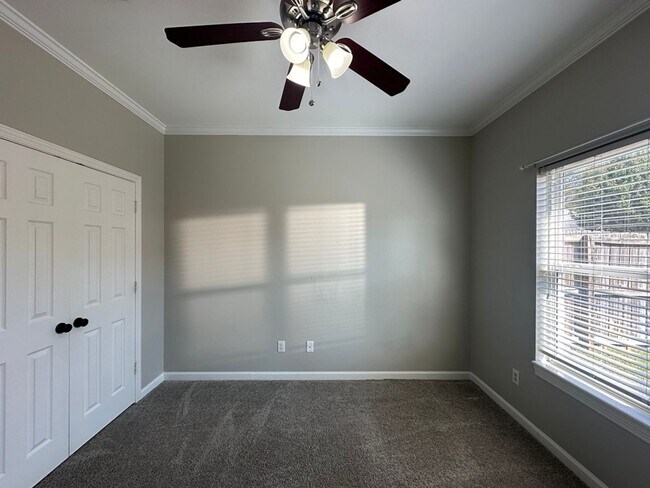 Building Photo - Stunning 4 Bed 3 Bath Home in WHISD!